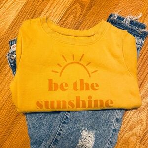 Girls Outfit size 6 Distressed Jeans and Sweatshirt Cat & Jack